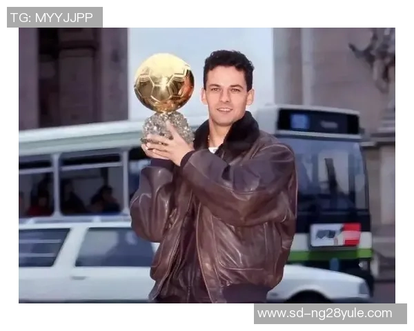 全球足坛传奇同框见证绿茵荣耀时刻共谱足球永恒经典